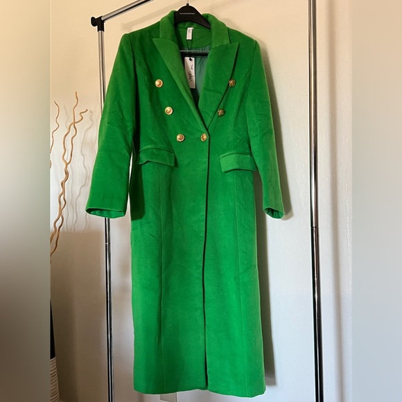 Winter is Upon us! Make me and Offer! Green with Envy - Perfect for the Holidays - Picture 2 of 7